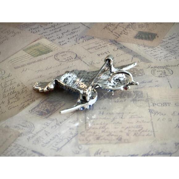 Vintage Rhinestone Hummingbird Brooch / Pendant – Convertible Jewelry, Sparkling - Picture 3 of 3